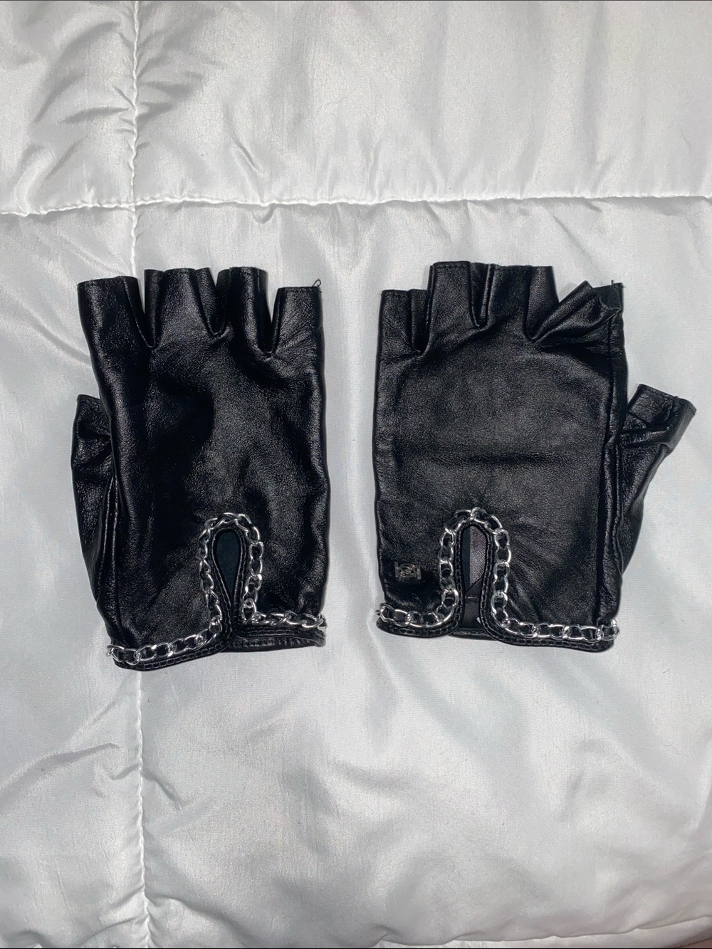 Vintage Bebe Black Leather Fingerless Gloves with Silver Chain Accent